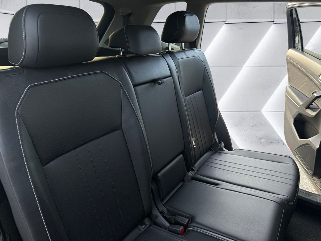 2024 Volkswagen Tiguan SE Wolfsburg Edition photo 24