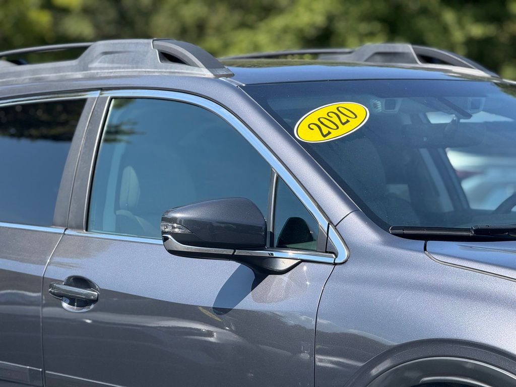 2020 Subaru Outback Limited photo 3