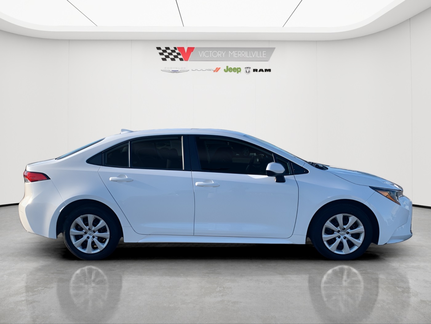 2024 Toyota Corolla LE photo 5