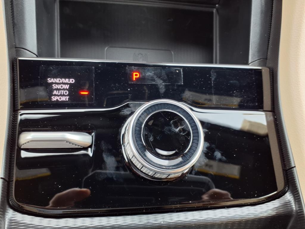 2025 Jeep Grand Cherokee Limited photo 6