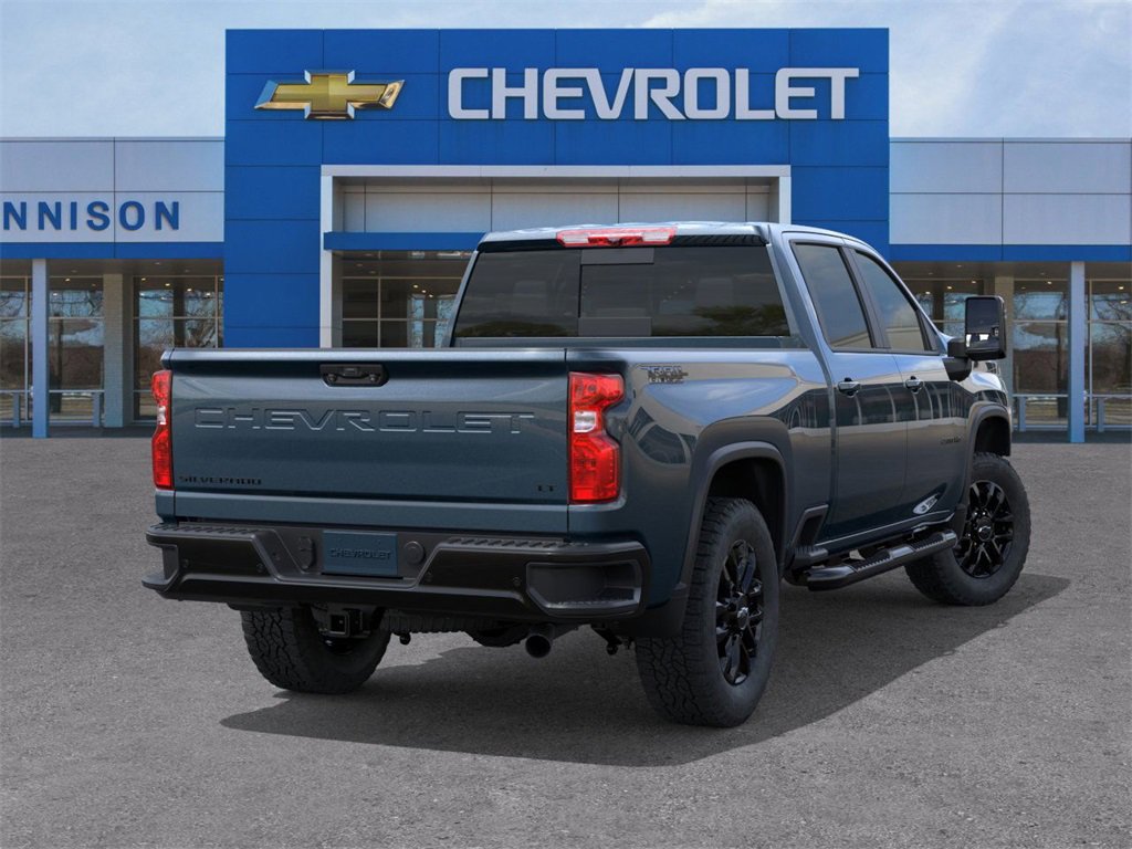 2026 Chevrolet Silverado 2500HD LT photo 4