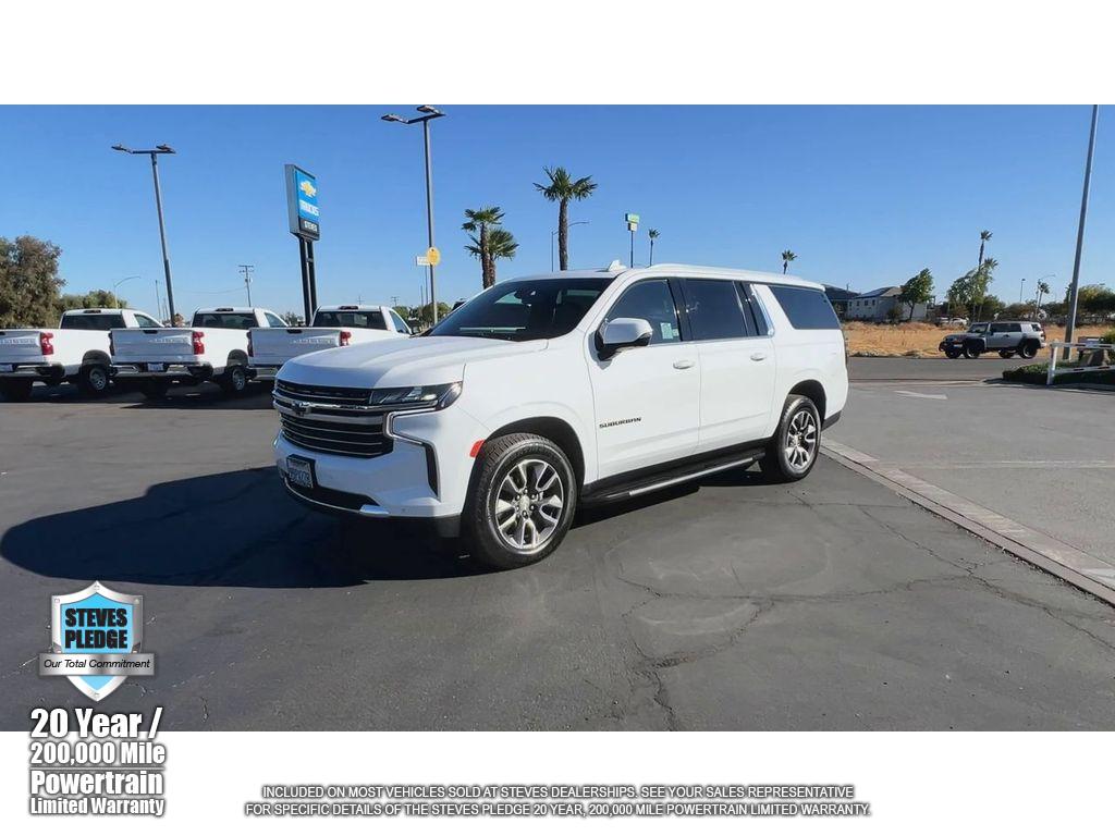 2022 Chevrolet Suburban LT photo 5