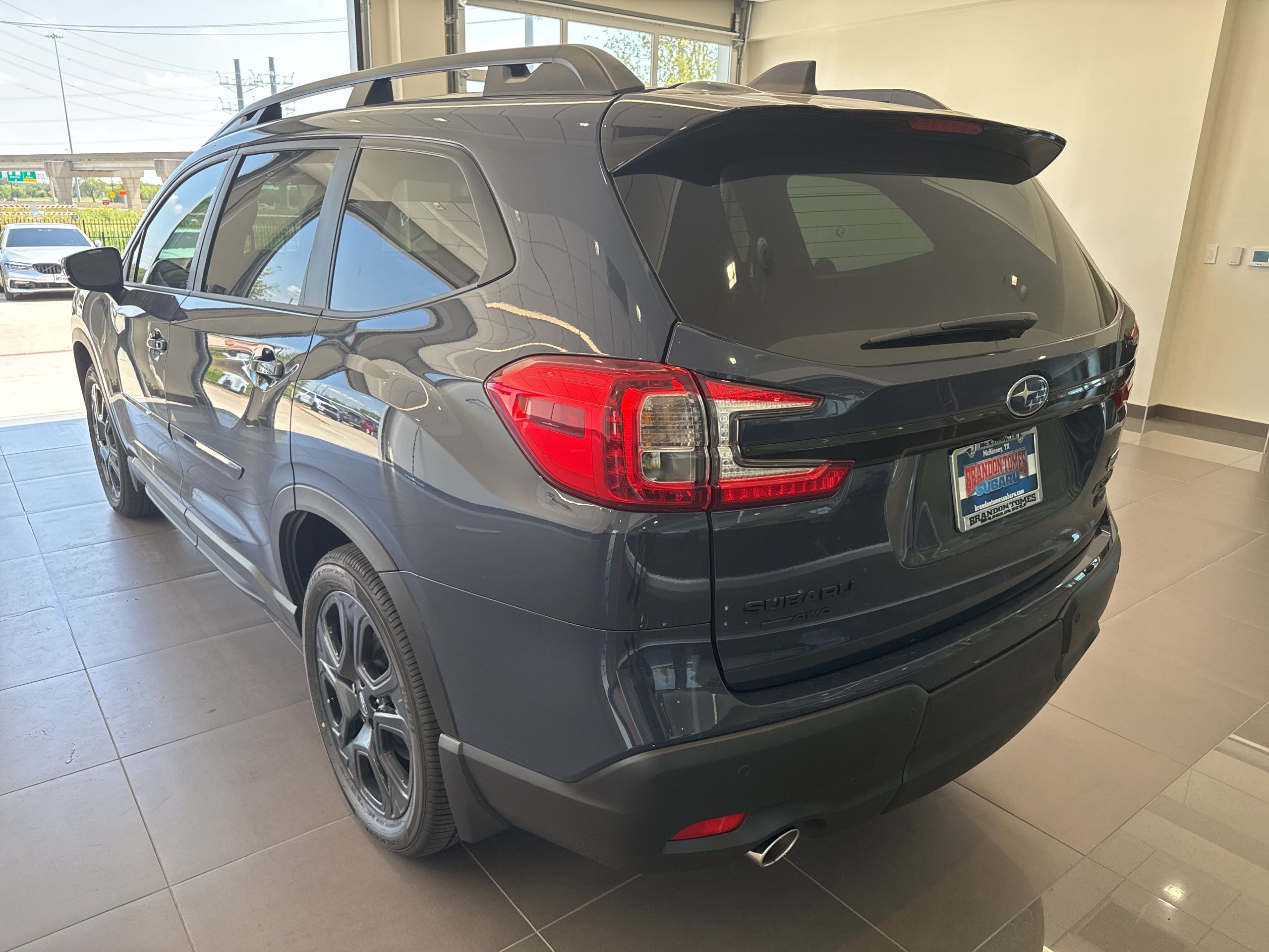 2025 Subaru Ascent Onyx Edition photo 4