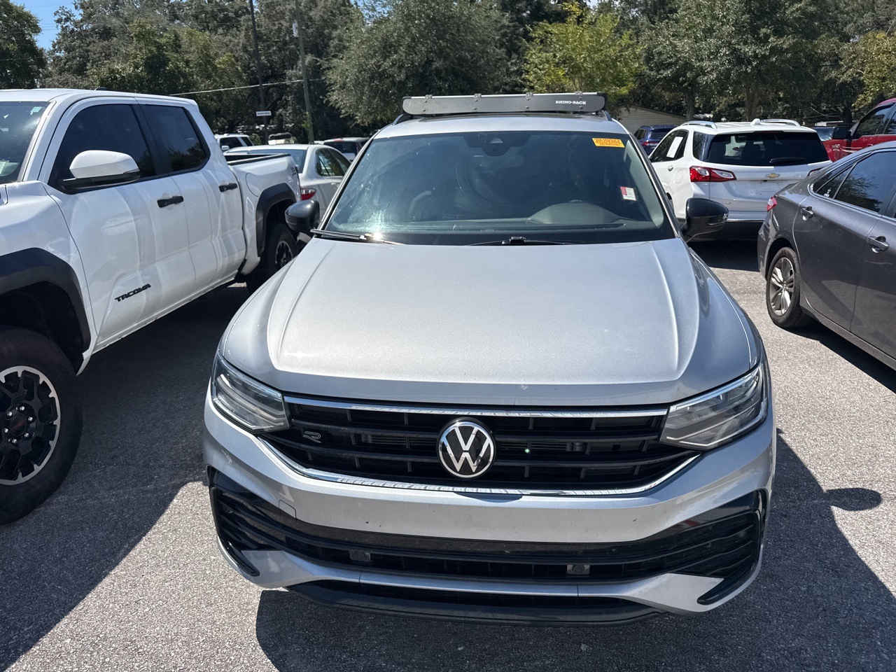 2023 Volkswagen Tiguan SE R-Line Black photo 2