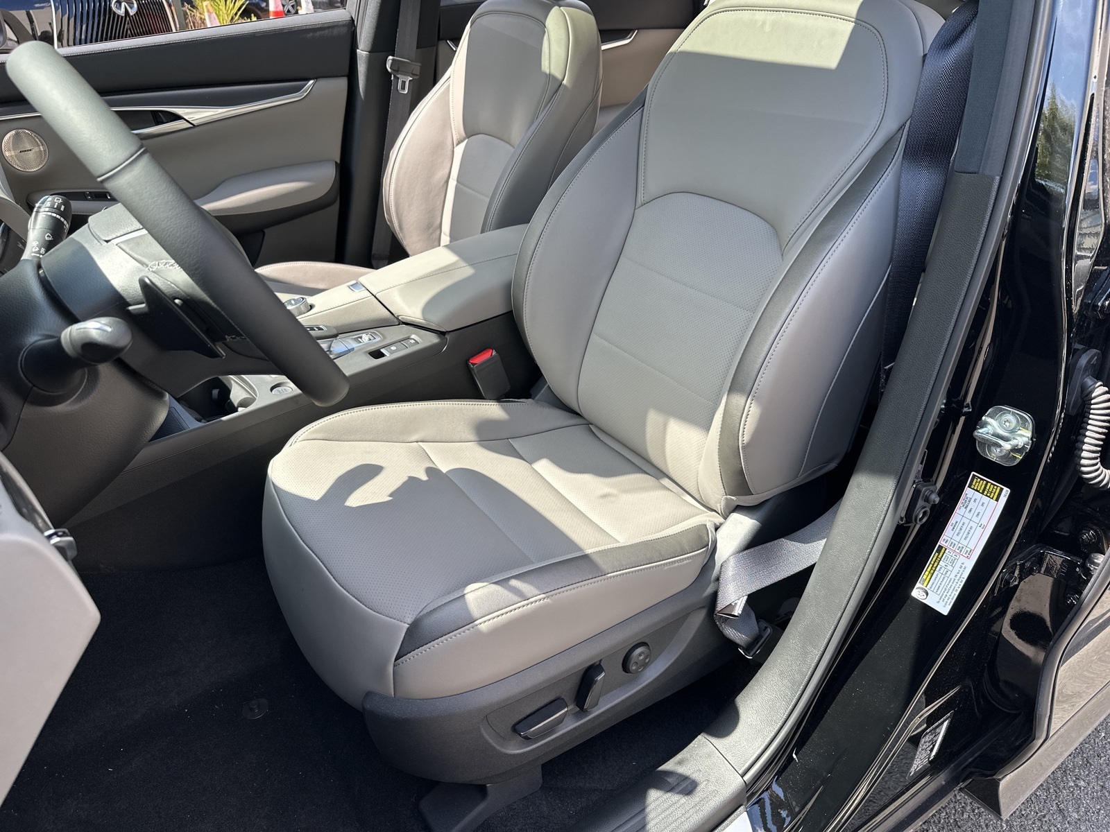 2025 Infiniti QX50 Luxe AWD photo 20