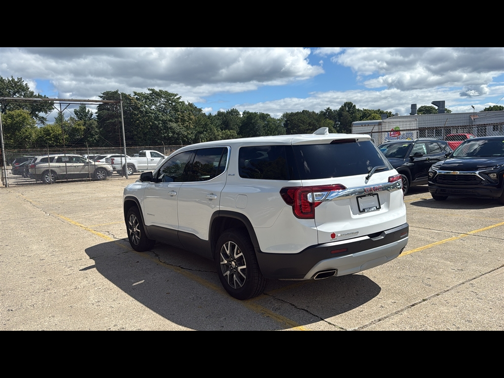 2023 Gmc Acadia SLE photo 4