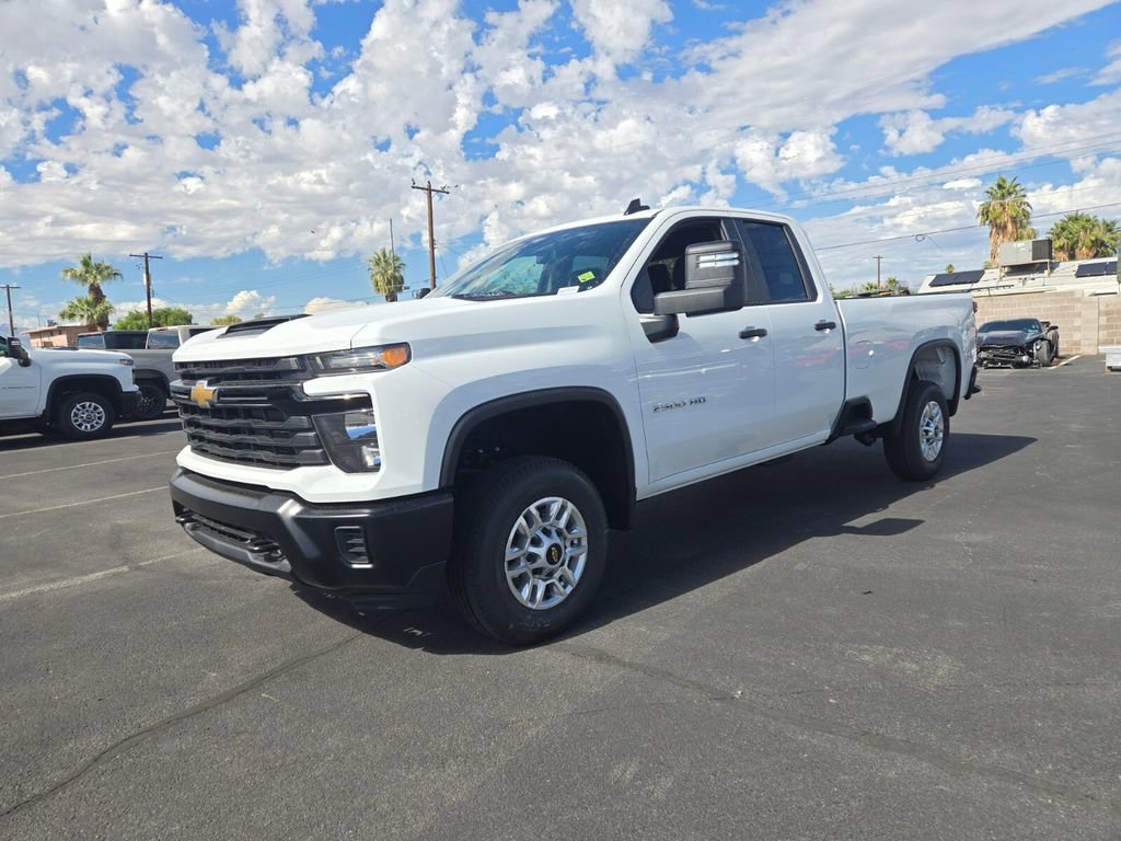 2026 Chevrolet Silverado 2500HD photo 2