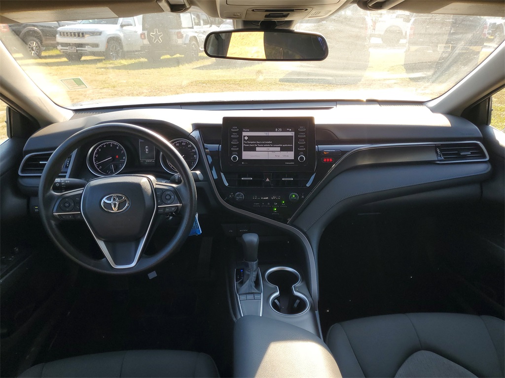 2023 Toyota Camry LE photo 23