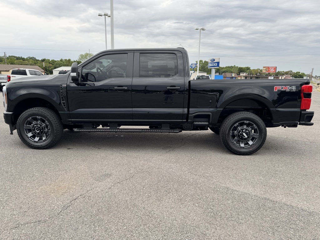 2025 Ford F-250 XL photo 8