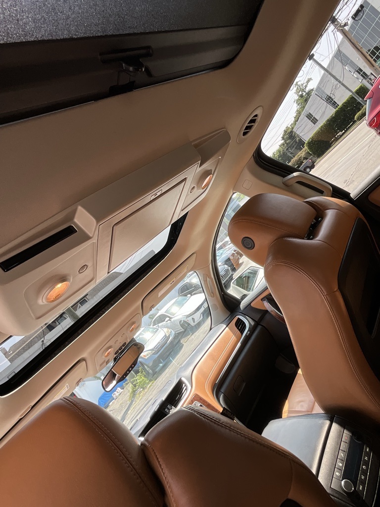 2014 Chevrolet Traverse LTZ photo 28