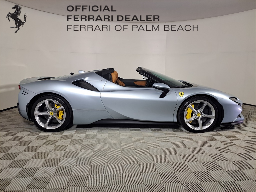 2024 Ferrari SF90 Spider Base photo 2