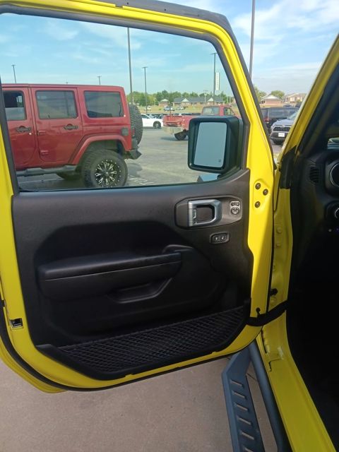 2023 Jeep Wrangler Rubicon 4xe photo 10