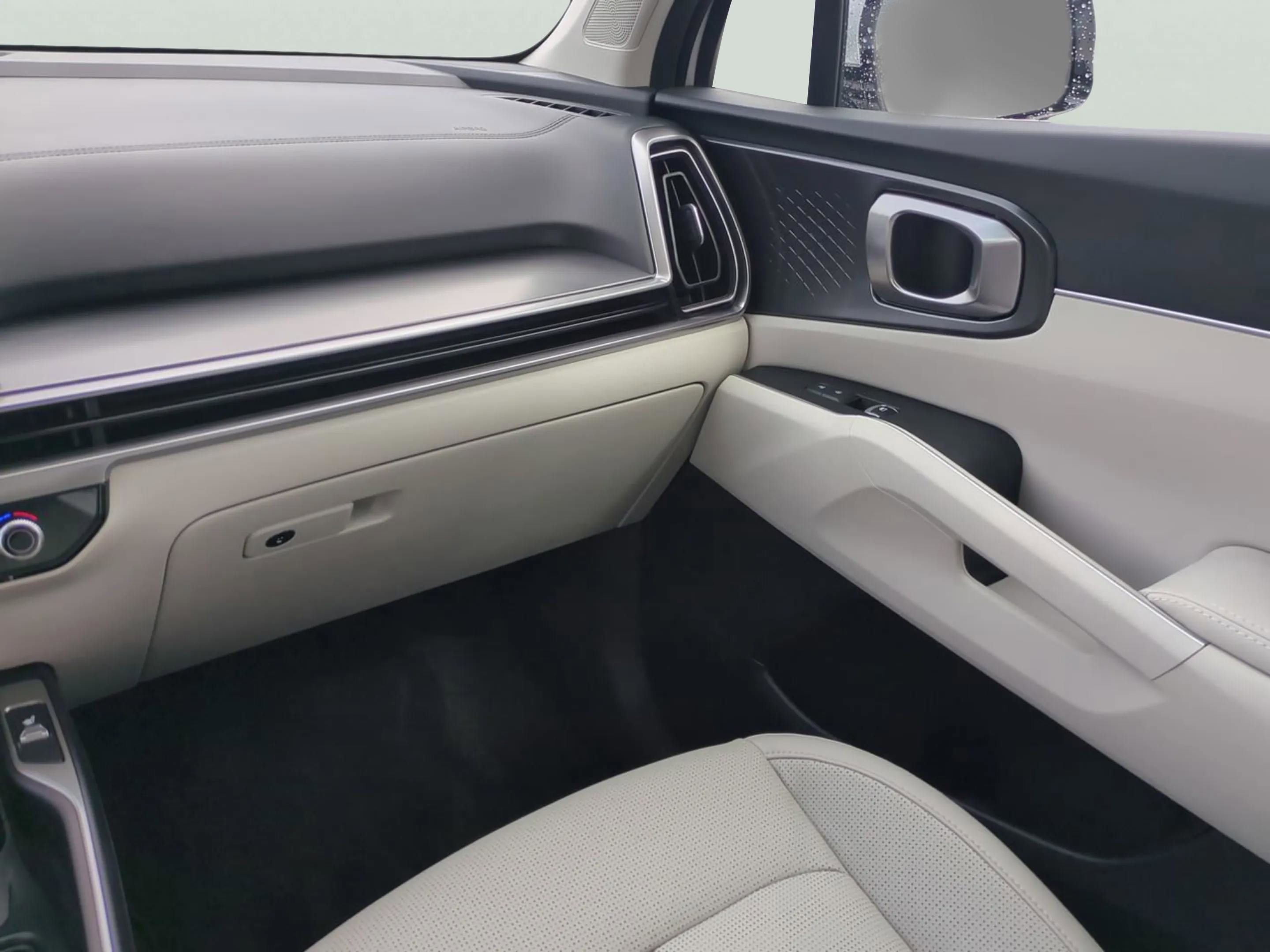 2026 Kia Sorento S photo 16