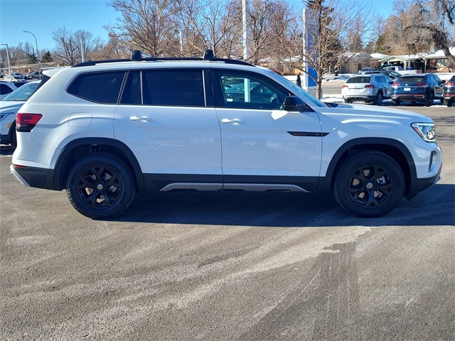 2025 Volkswagen Atlas Peak Edition SE photo 5