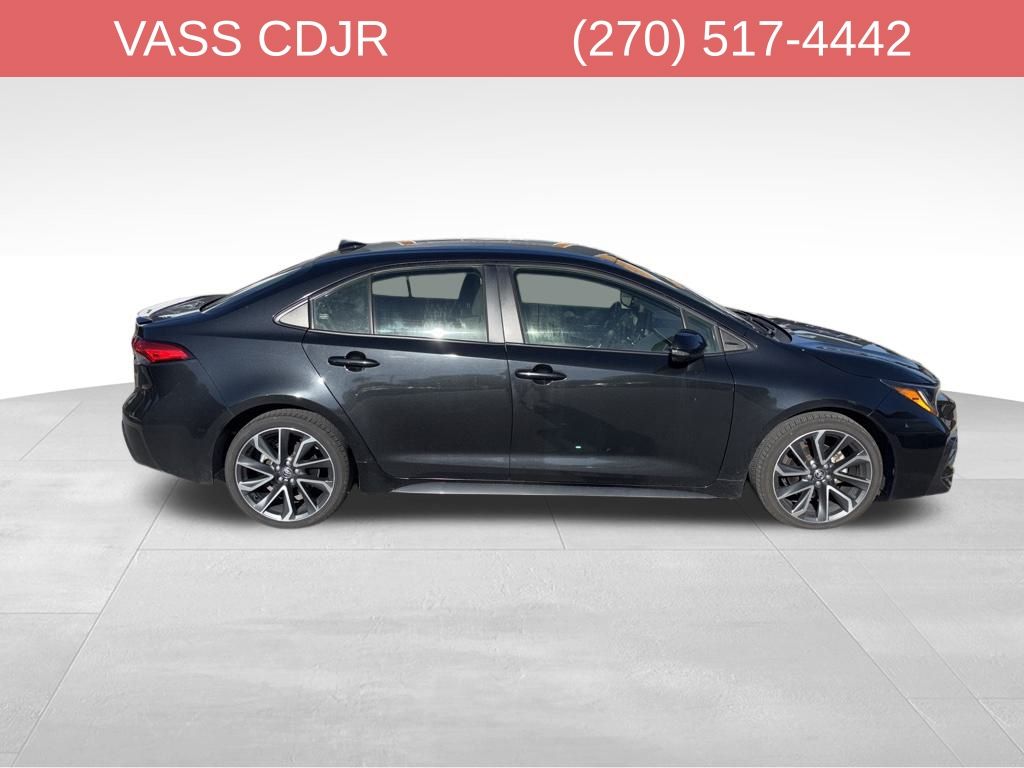 2022 Toyota Corolla SE photo 4