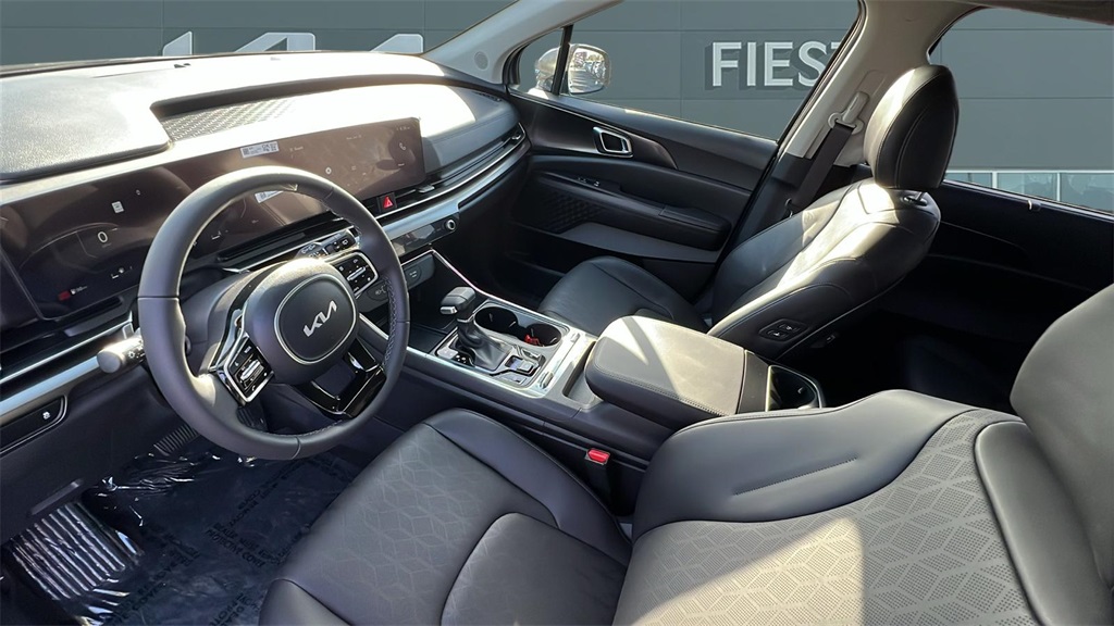2026 Kia Carnival SX photo 16