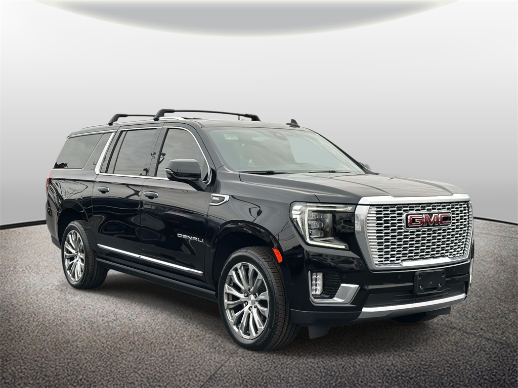 2022 GMC Yukon XL Denali's photo
