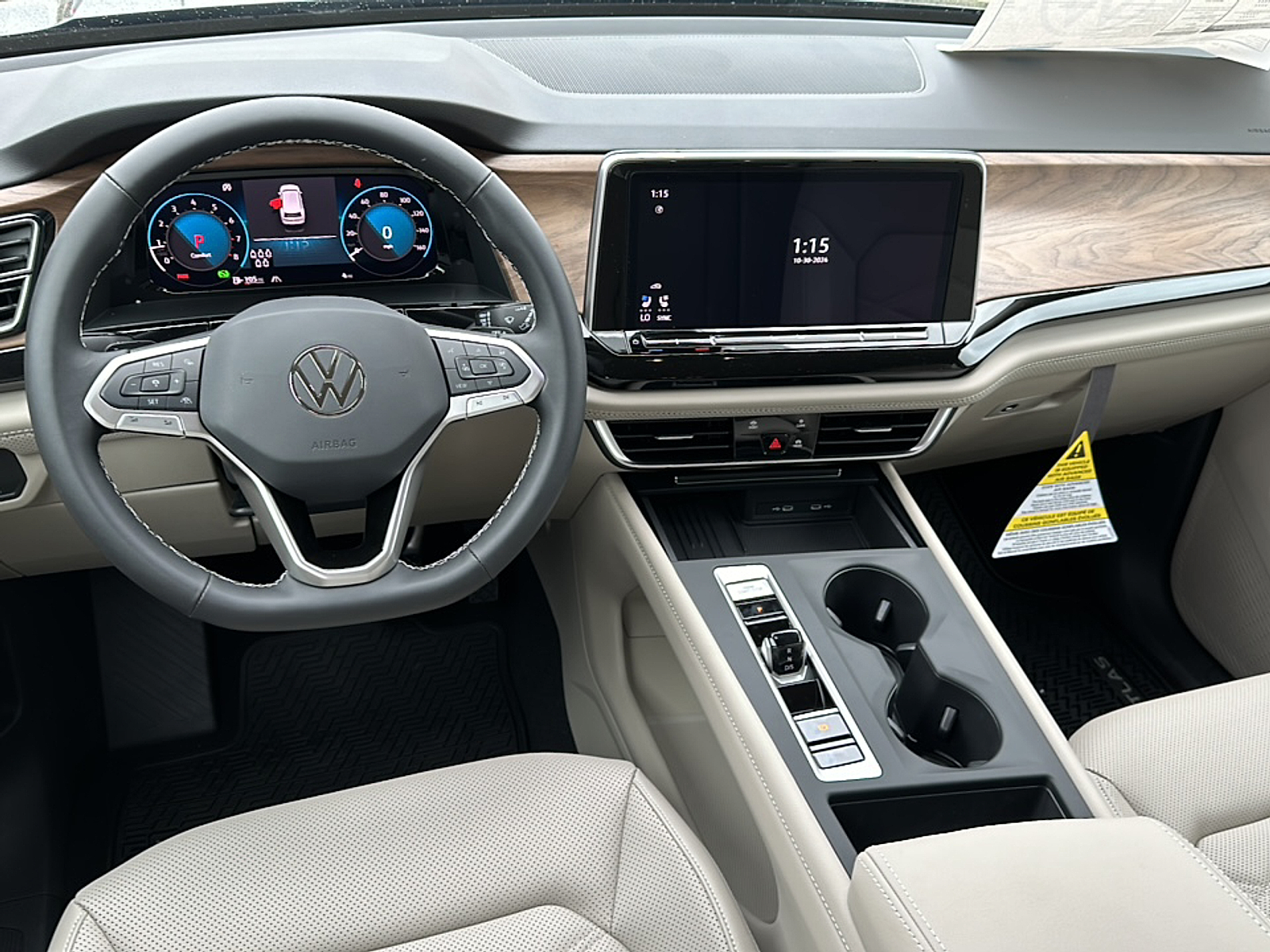 New 2025 Deep Black Pearl Volkswagen 2.0T SE image 18