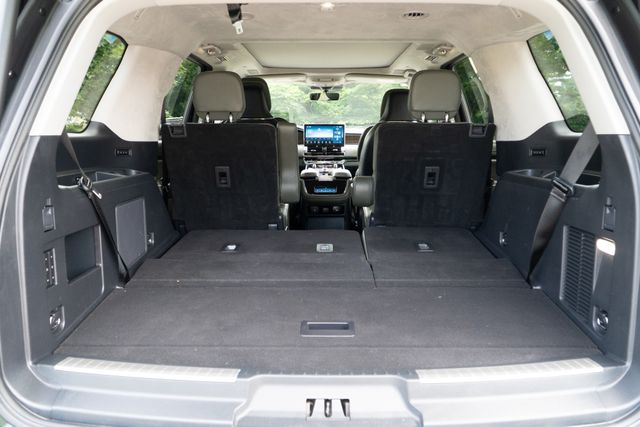 2023 Lincoln Navigator Black Label photo 28