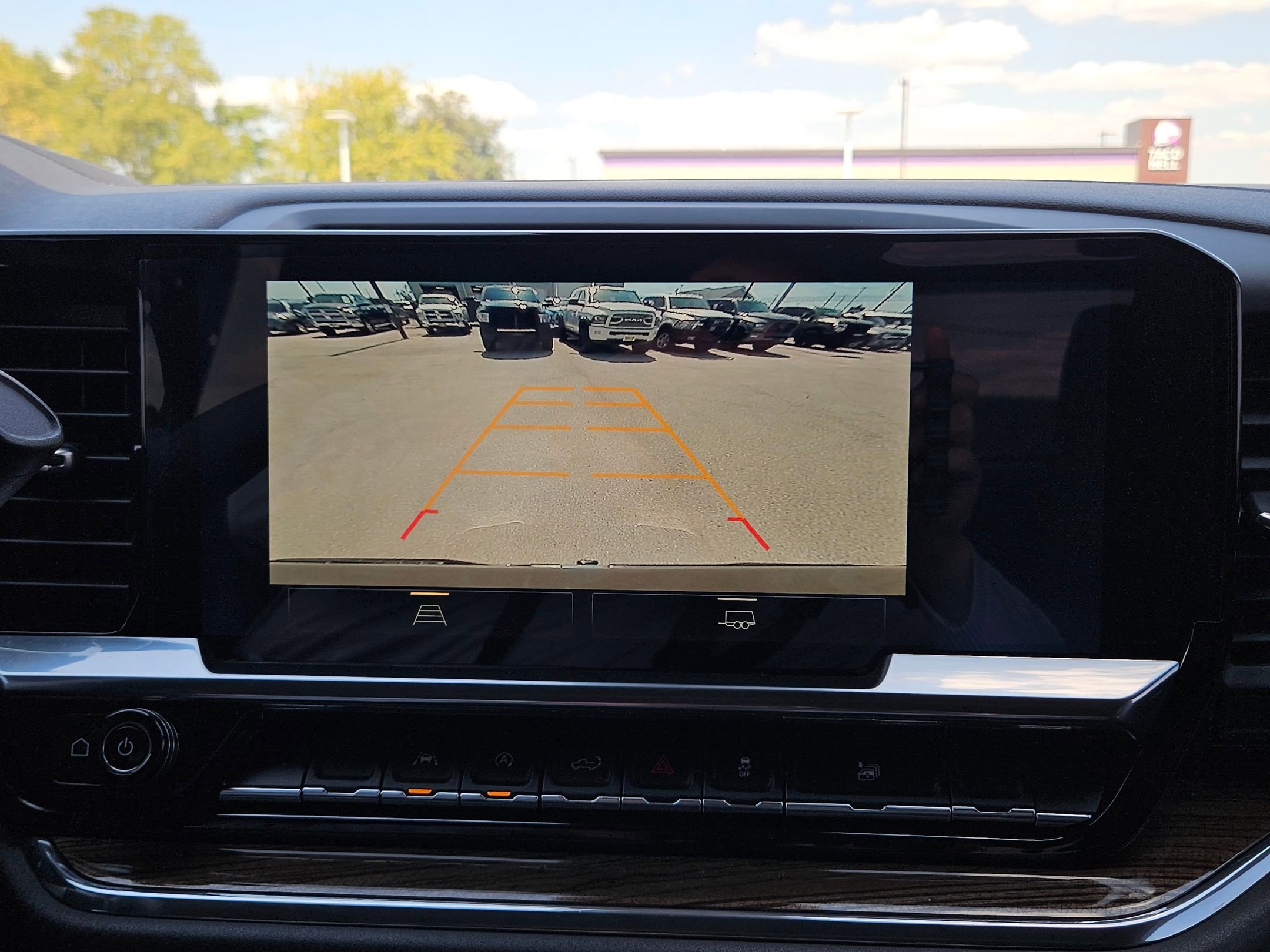 2023 Chevrolet Silverado 1500 LT photo 17