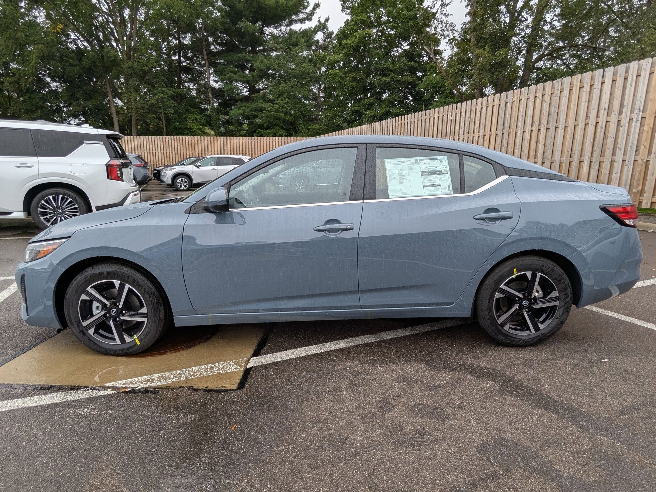 2025 Nissan Sentra SV photo 9