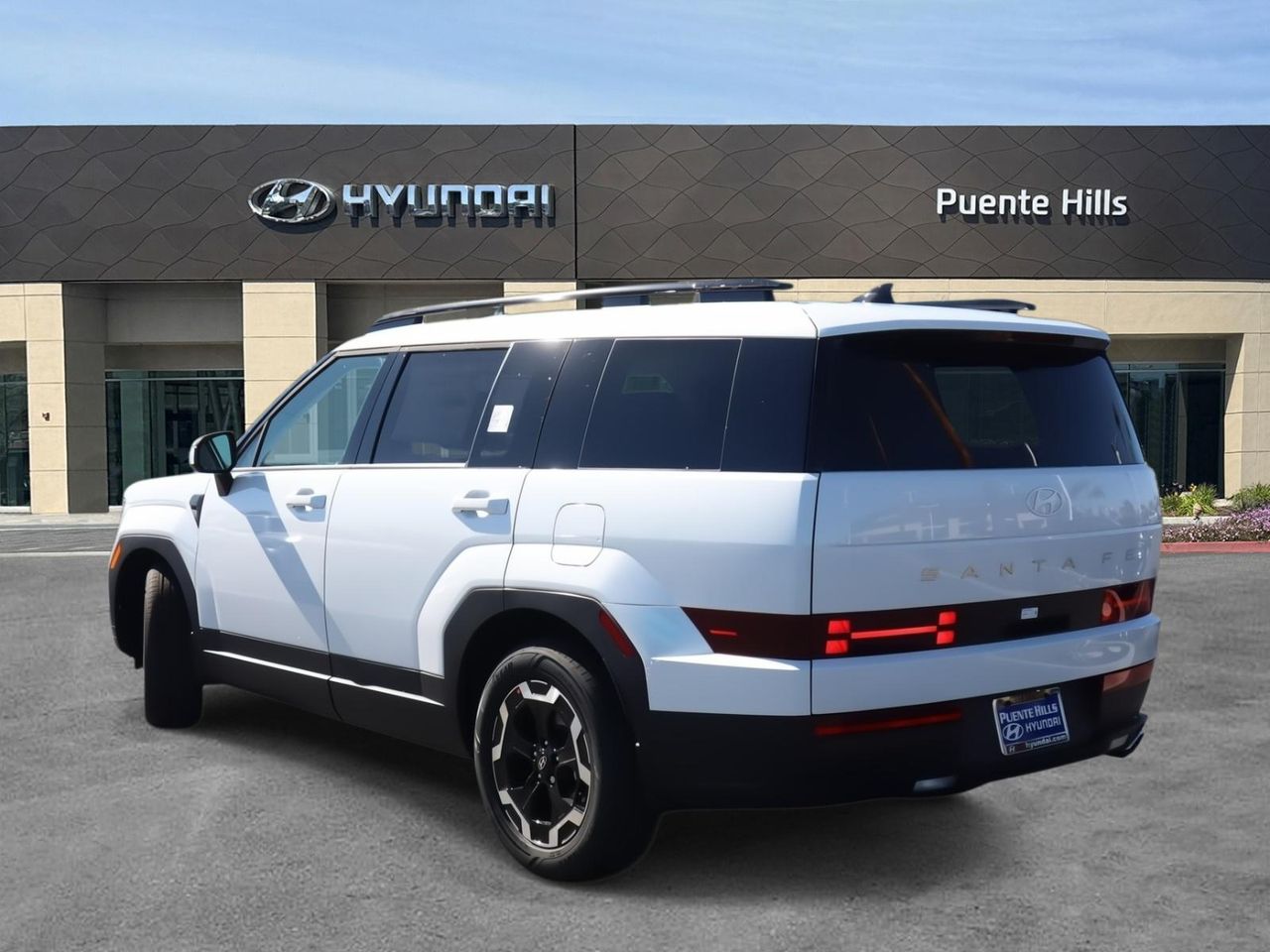 2026 Hyundai Santa Fe SEL photo 2