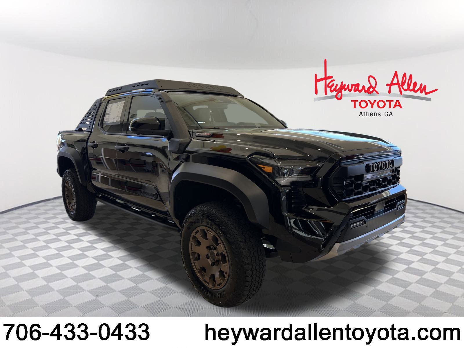2025 Toyota Tacoma Trailhunter's photo
