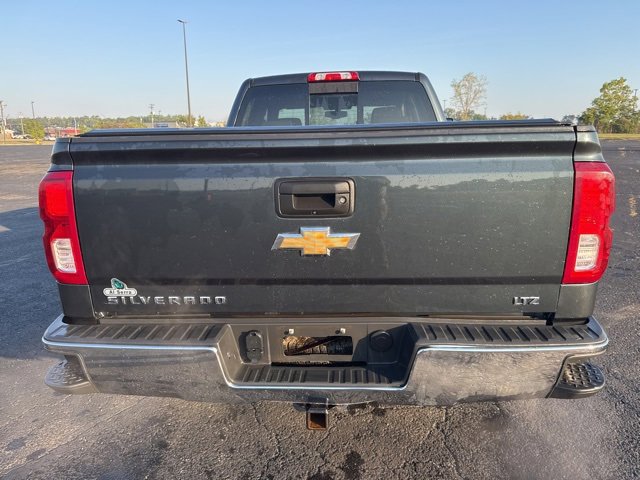 2017 Chevrolet Silverado 1500 LTZ photo 5