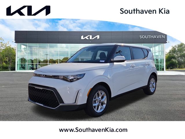 2025 Kia Soul LX's photo