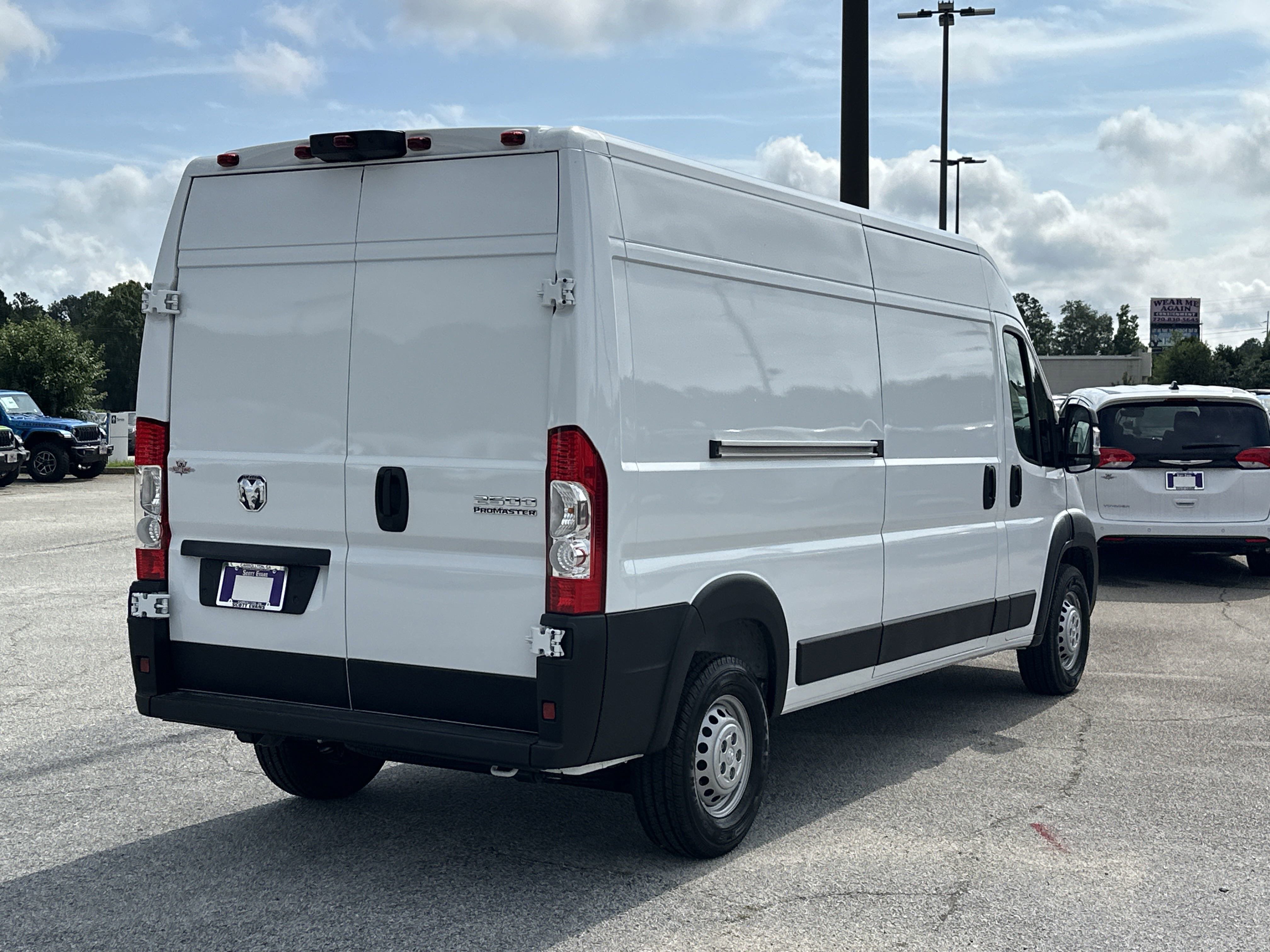 2025 Ram ProMaster 2500 photo 3