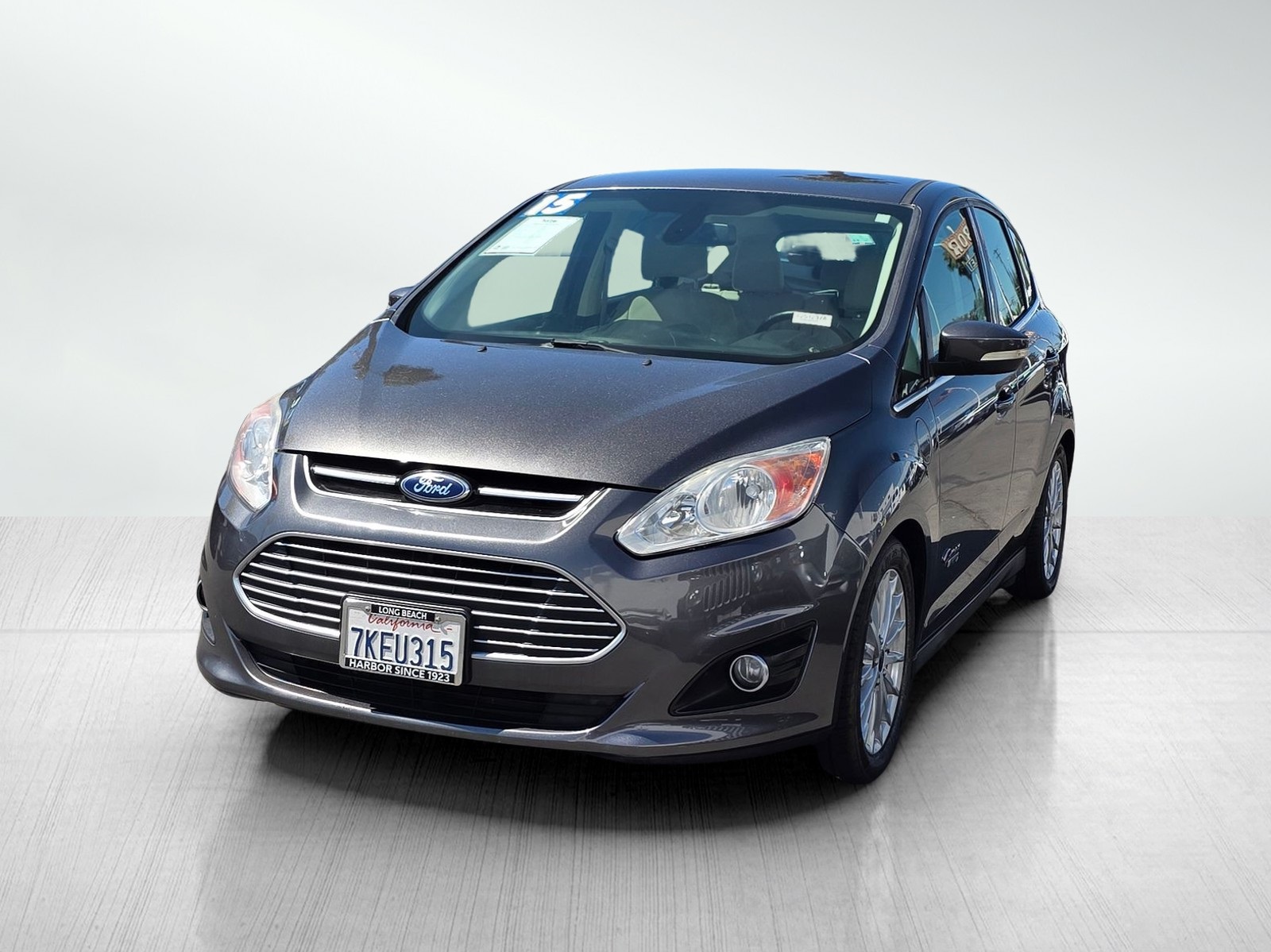 2015 Ford C-Max Energi SEL photo 3