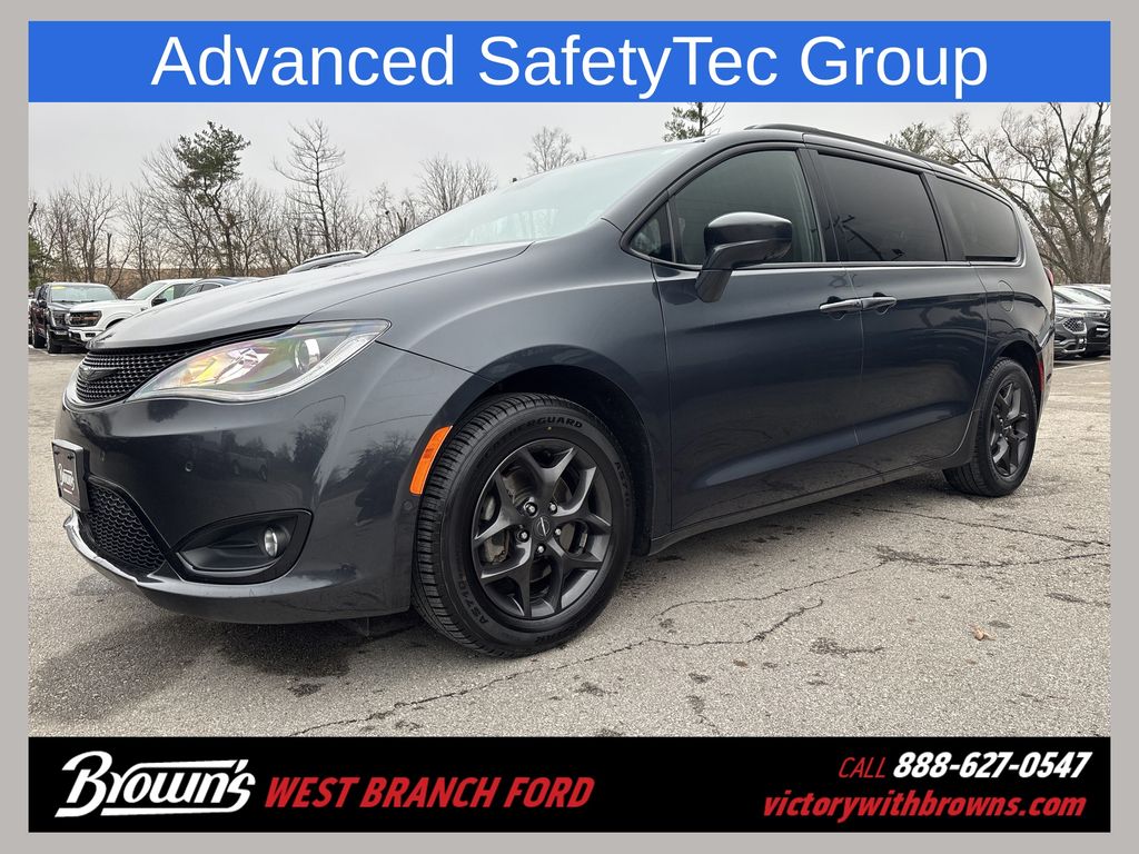 2020 Chrysler Pacifica Touring L