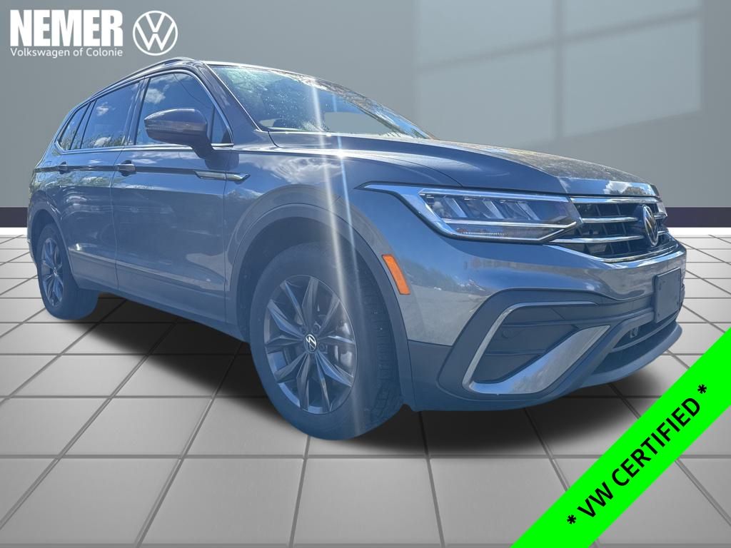 2023 Volkswagen Tiguan SE photo 3