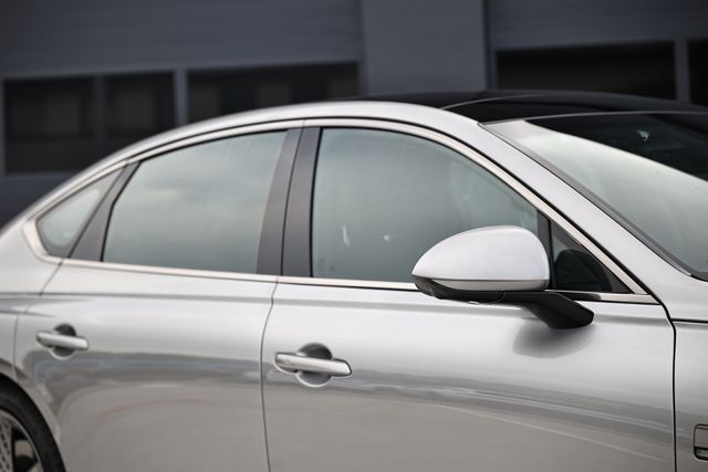 2025 Genesis G80 3.5T Sport Prestige photo 5