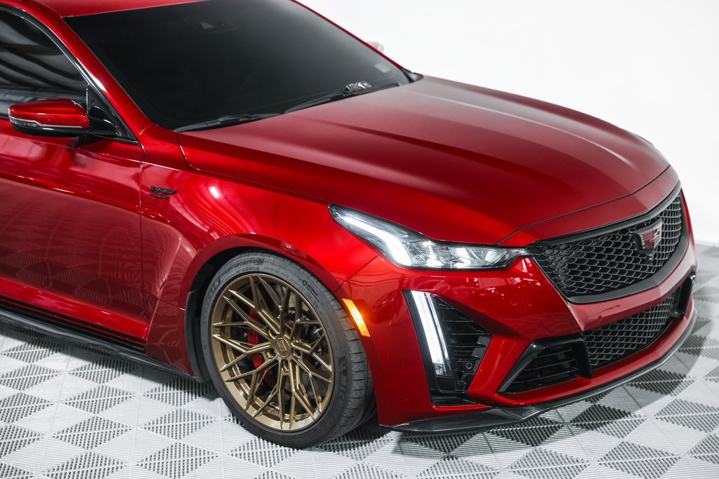 2023 Cadillac CT5 V photo 4