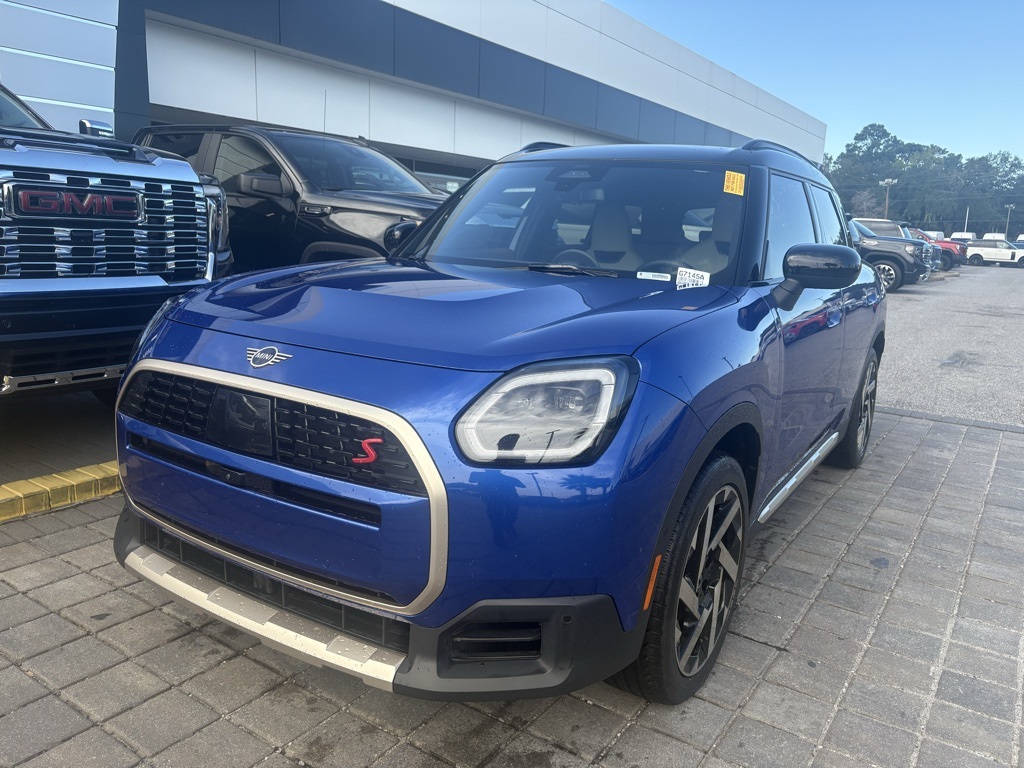 2025 Mini Cooper S ALL4 photo 2