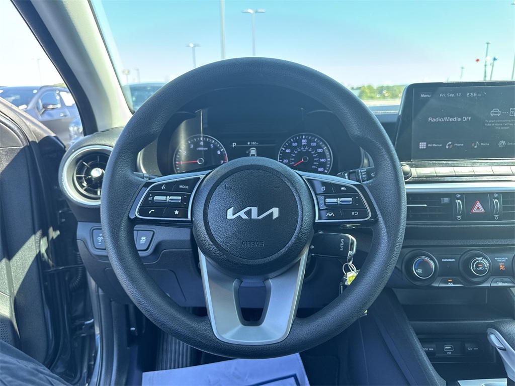 2022 Kia Forte LXS photo 20