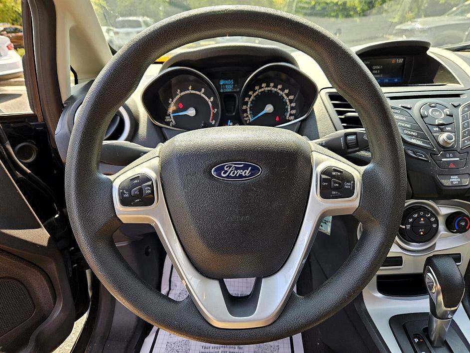 2019 Ford Fiesta SE photo 23