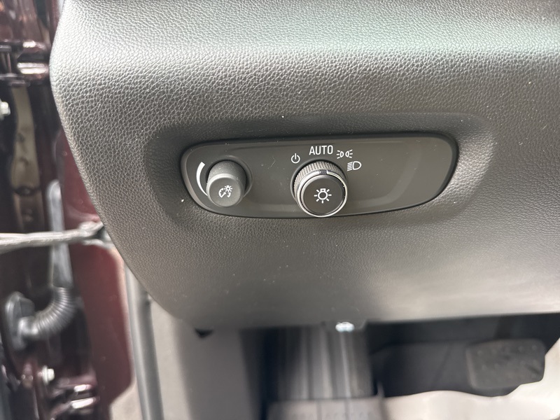 2022 Chevrolet Traverse Premier photo 21