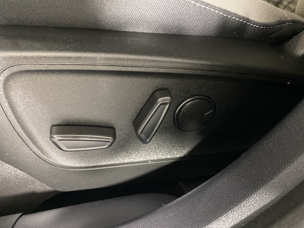 2022 Ford Escape SE photo 5