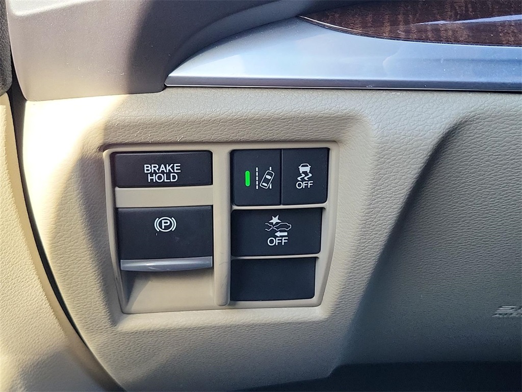 2017 Acura MDX SH-AWD Technology photo 10