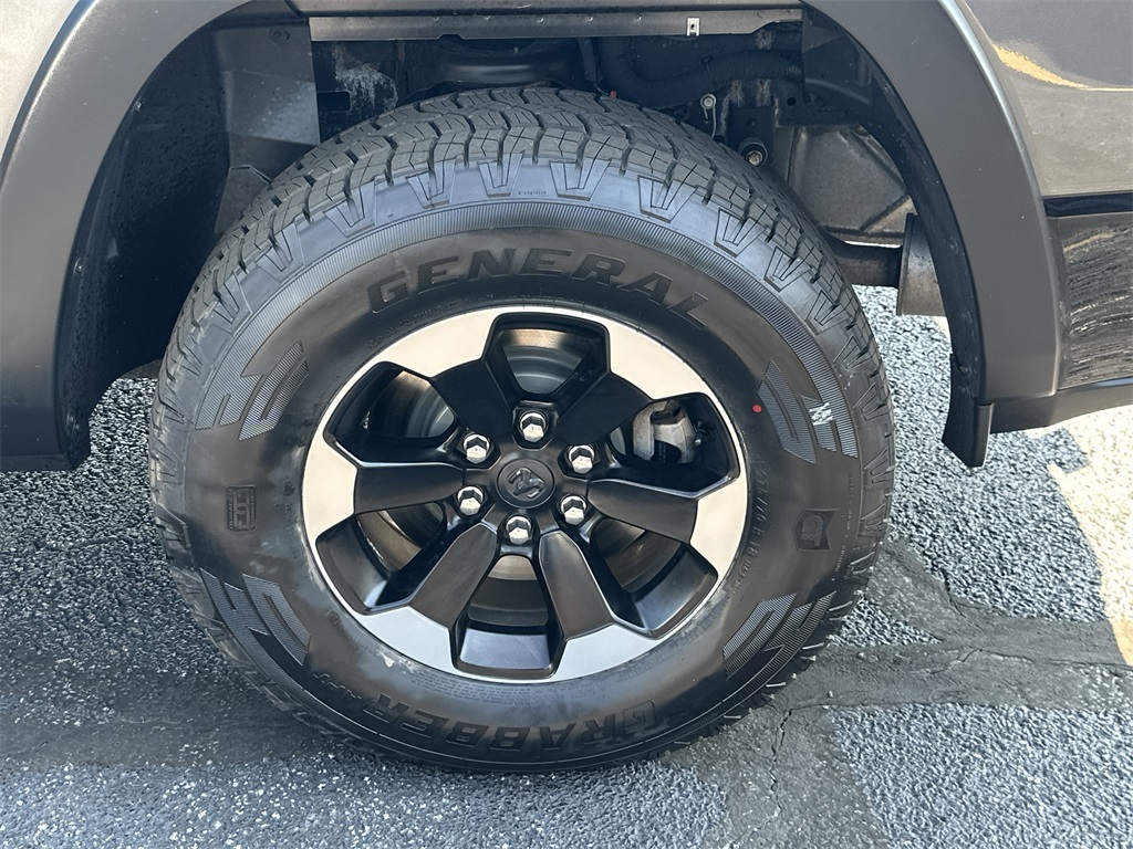 2020 RAM 1500 - Image 25