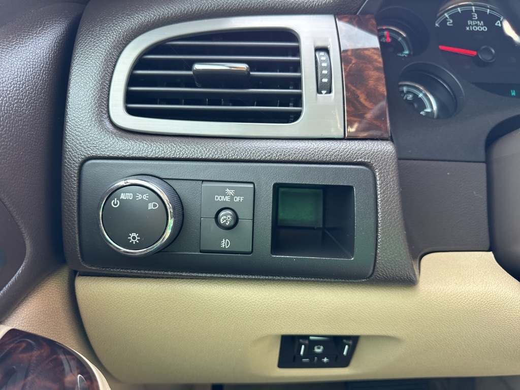 2013 Gmc Yukon Denali photo 33