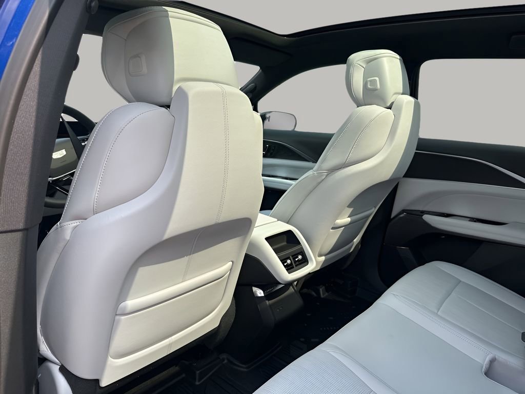 2025 Cadillac Lyriq Sport photo 17