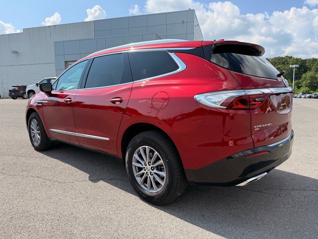 2024 Buick Enclave Premium photo 2