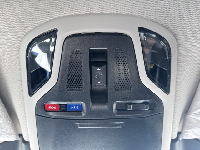 2025 Subaru Outback Touring XT photo 13