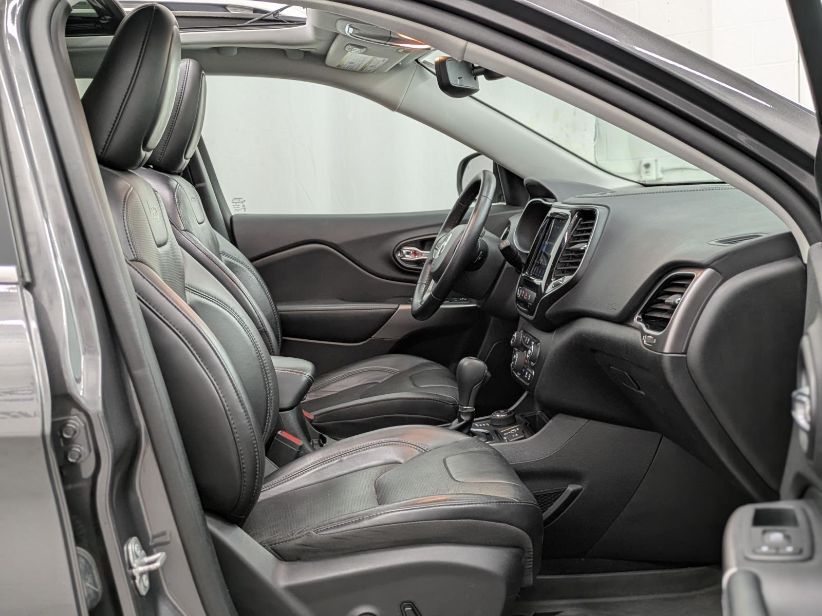 2021 Jeep Cherokee Limited photo 19