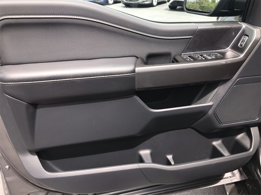 2022 Ford F-150 XLT photo 13