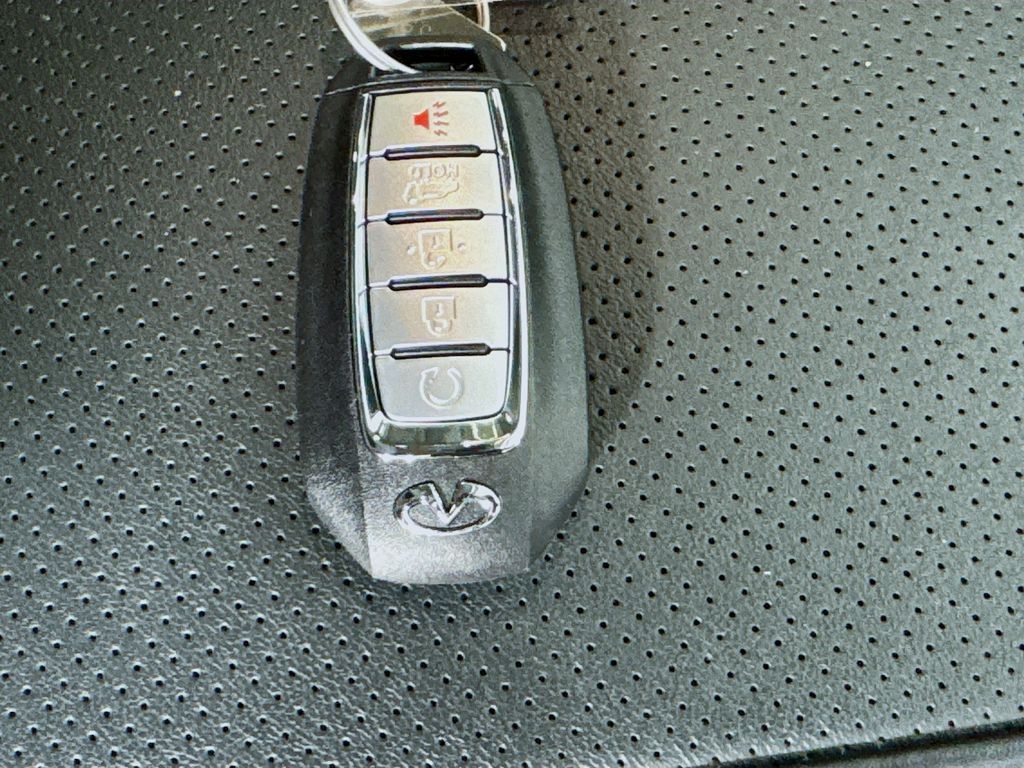2023 Infiniti QX60 Luxe photo 38