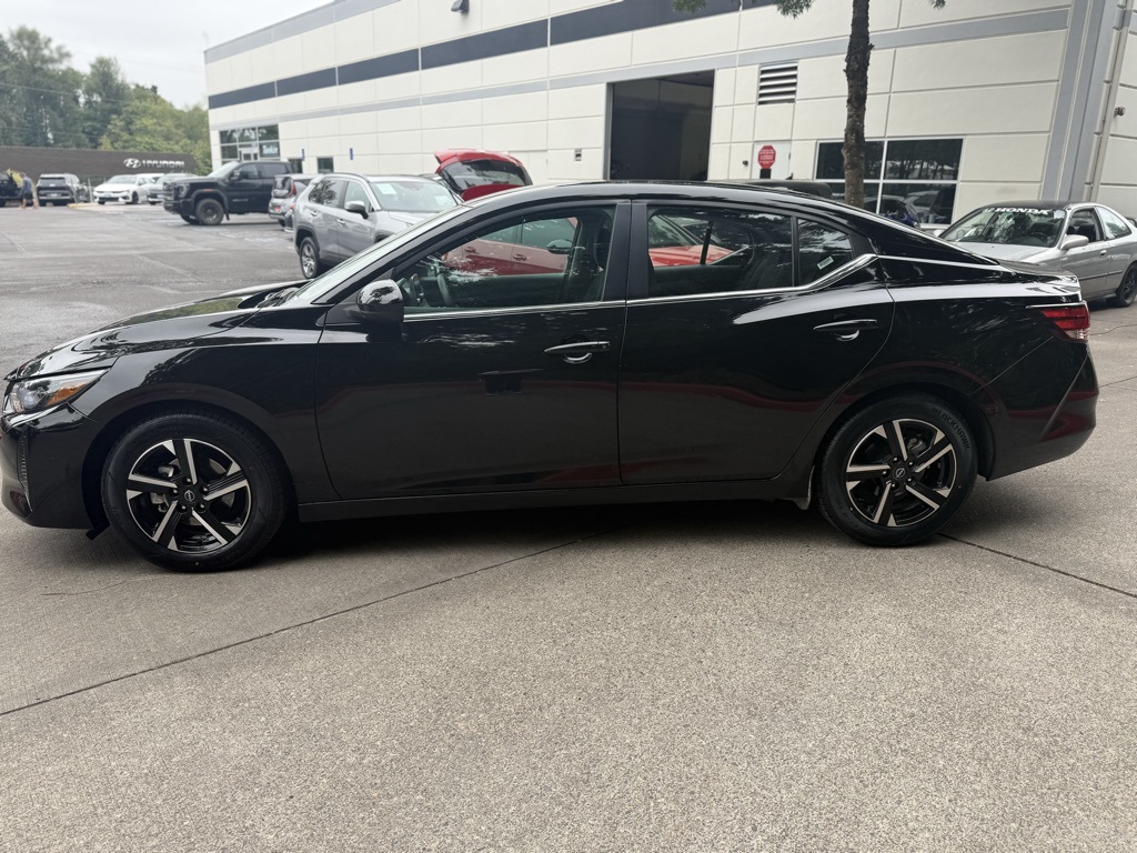 2024 Nissan Sentra SV photo 2